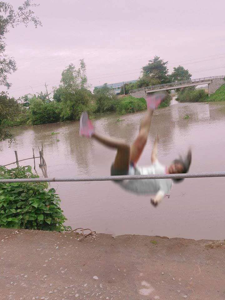 Mơ Ngã Xuống Nước Đánh Con Gì?